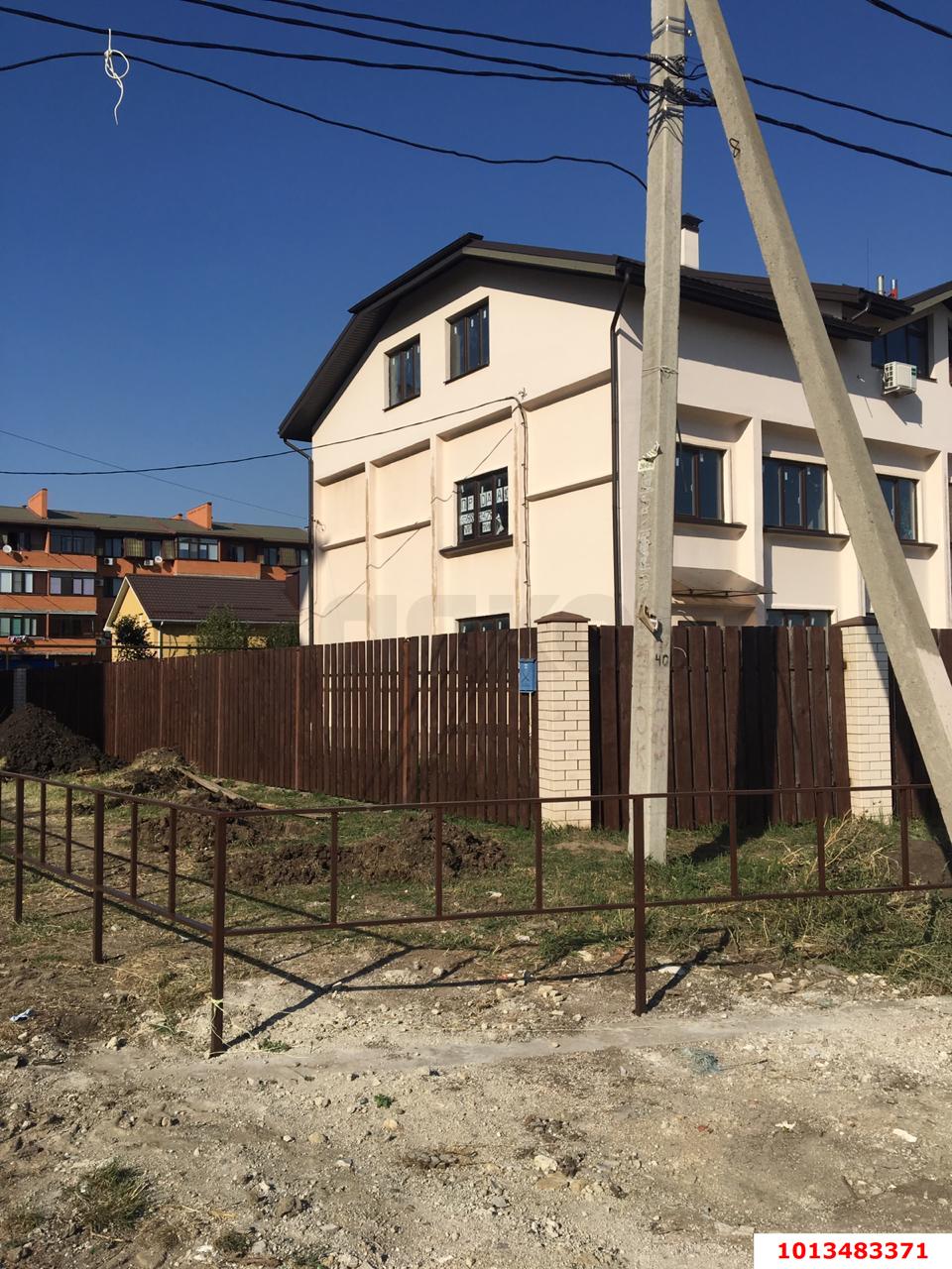 Фото №1: Таунхаус 181 м² + 2.4 сот. - Краснодар, Прикубанский внутригородской округ, ул. Камчатская, 9