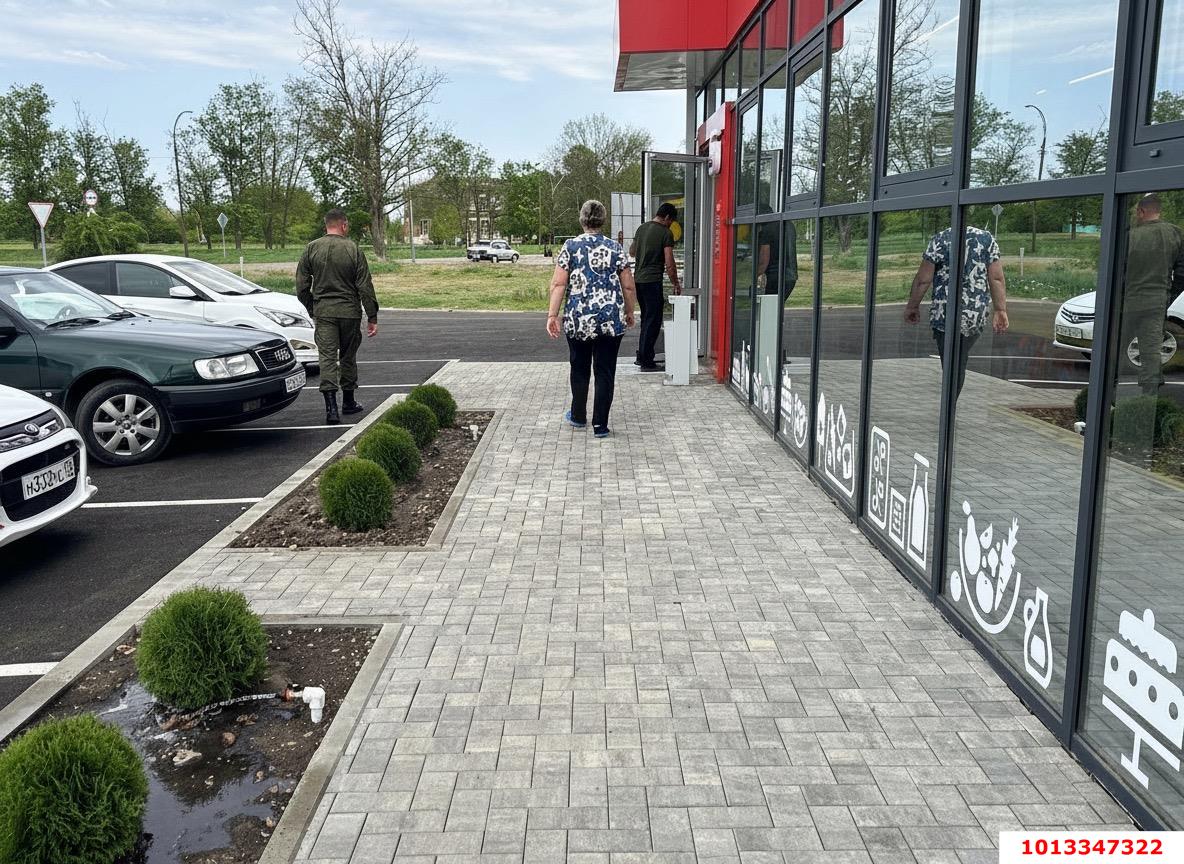 Фото №3: Торговое помещение 542 м² - Михайловская, ул. Комсомольская, 65