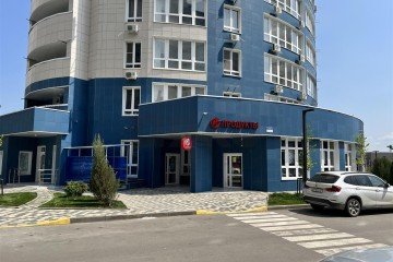 Фото №2: Торговое помещение 40 м² - Краснодар, мкр. жилой комплекс Фонтаны, ул. Воронежская, 47/11