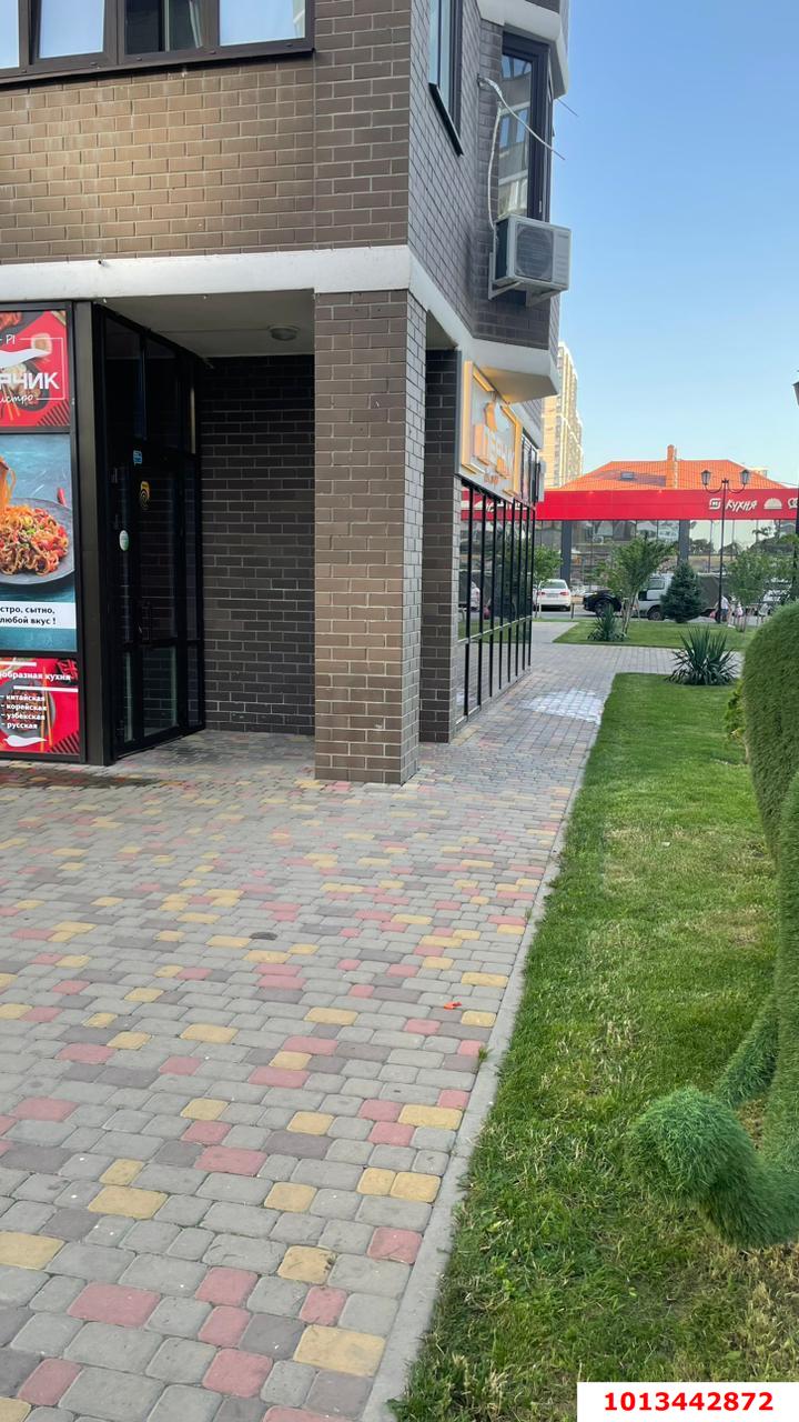 Фото №8: Торговое помещение 81 м² - Краснодар, жилой комплекс Дружный, ул. Адмирала Серебрякова, 3к2