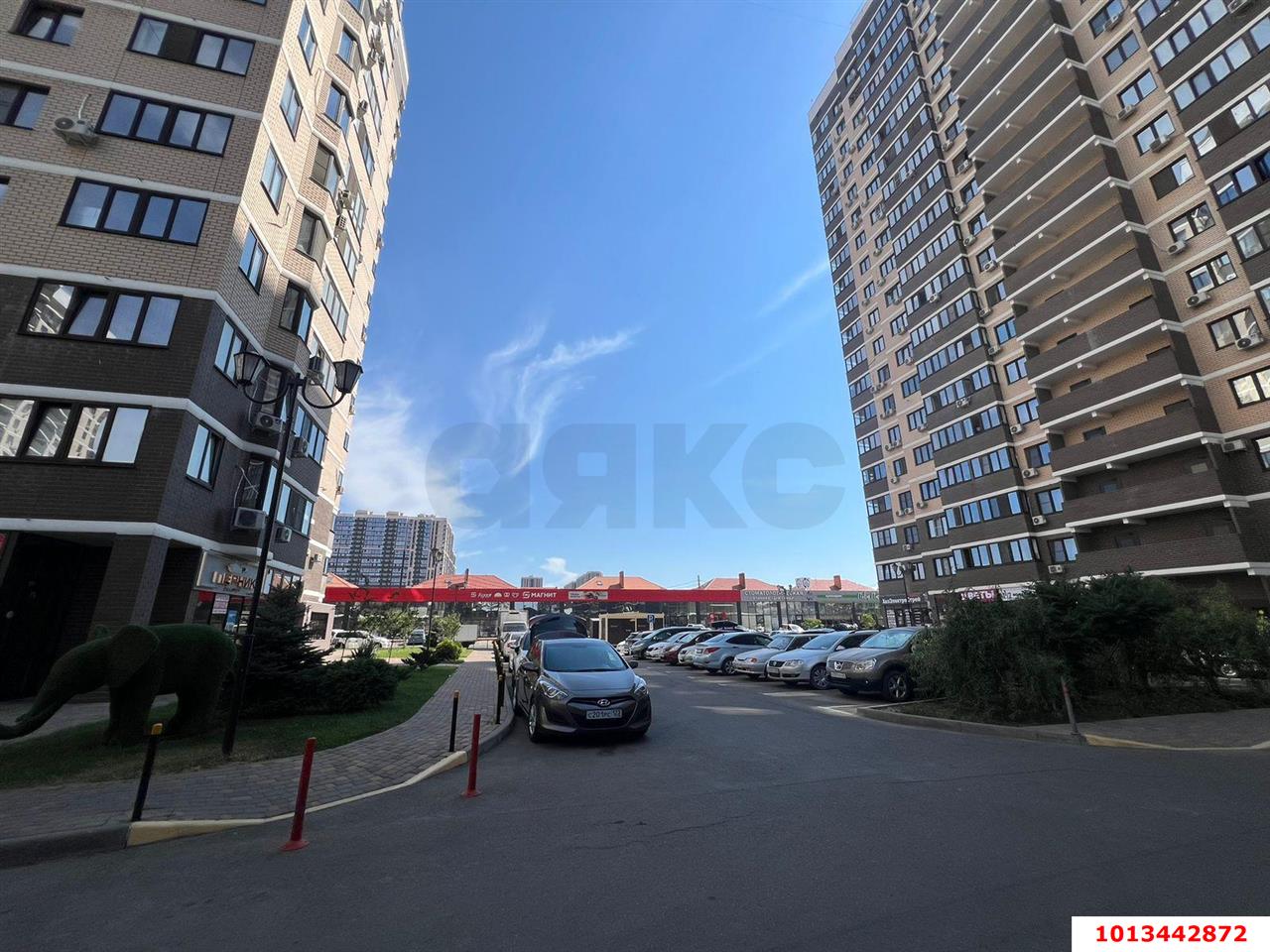 Фото №1: Торговое помещение 81 м² - Краснодар, жилой комплекс Дружный, ул. Адмирала Серебрякова, 3к2