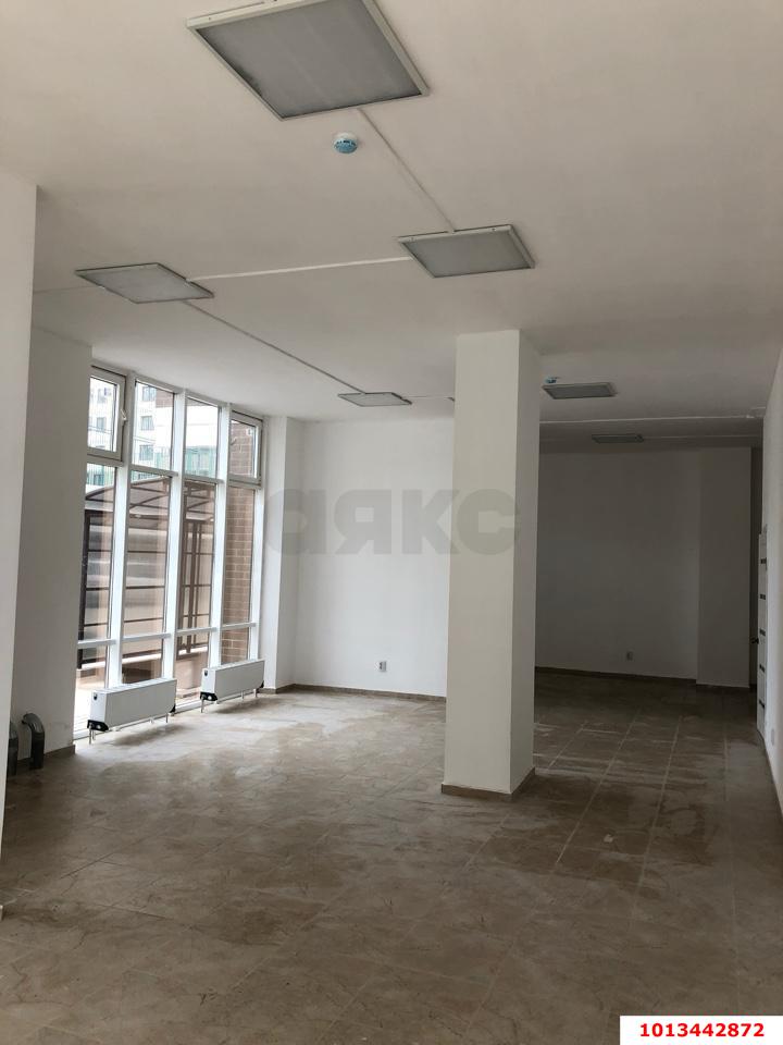 Фото №4: Торговое помещение 81 м² - Краснодар, жилой комплекс Дружный, ул. Адмирала Серебрякова, 3к2