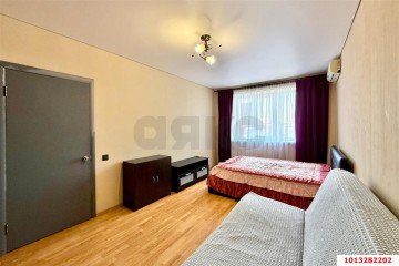 Фото №1: 1-комнатная квартира 37 м² - Краснодар, мкр. Музыкальный, ул. Чайковского, 27