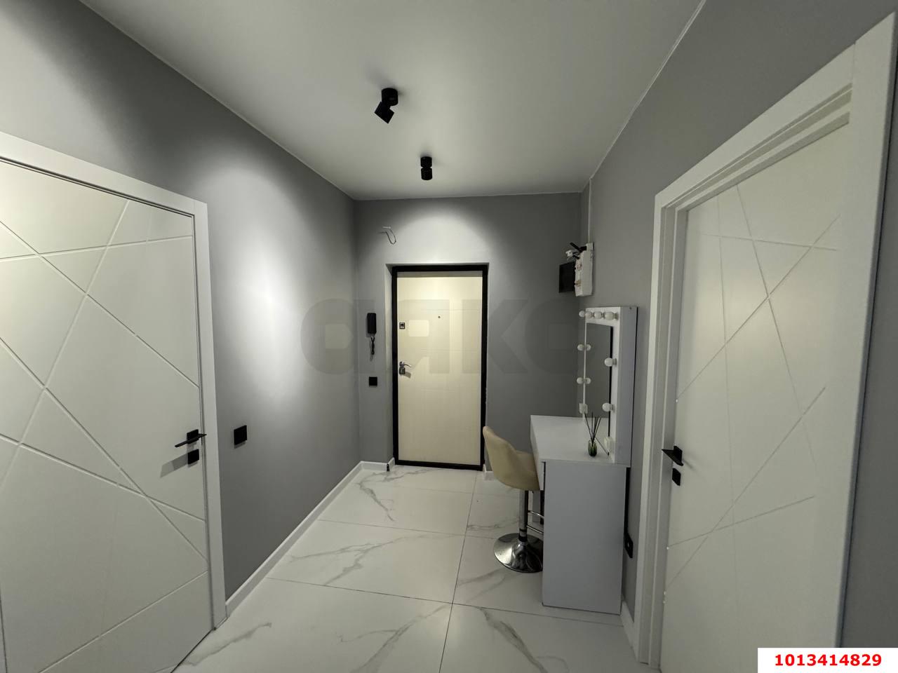 Фото №3: 3-комнатная квартира <span class="whitespace-nowrap">70 м²</span>, <span class="whitespace-nowrap">6/6 эт.</span> - Новая Адыгея, мкр. жилой комплекс Виноград 2, ул. Бжегокайская, 25/1к5