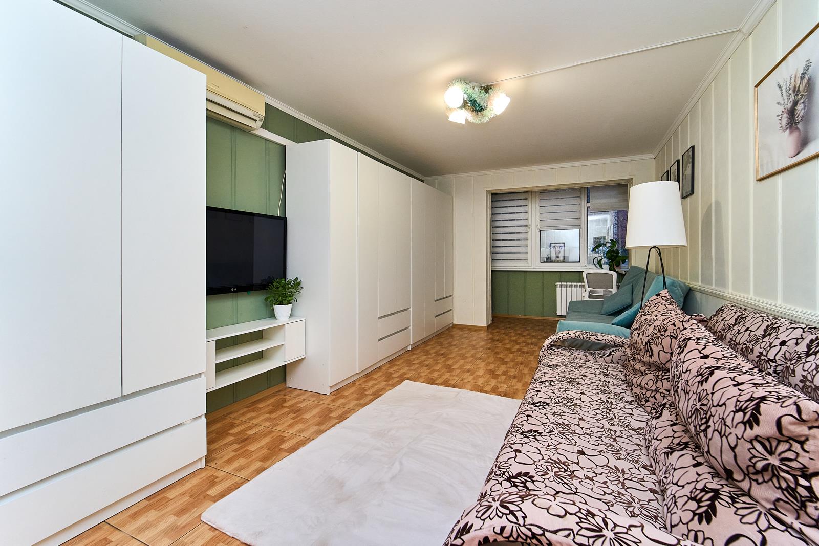 Фото №2: 1-комнатная квартира 50 м² - Краснодар, Прикубанский внутригородской округ, мкр. Круглик, ул. Школьная, 13/2