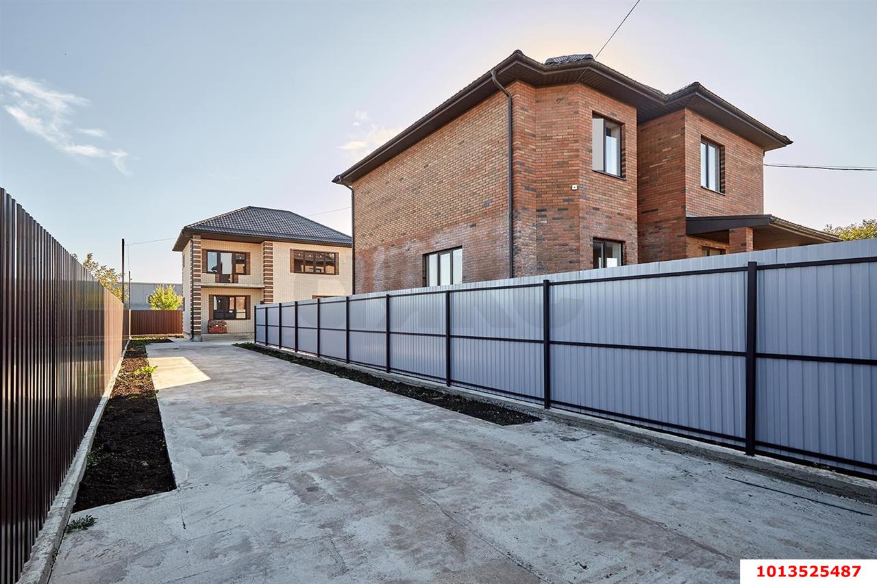 Фото №2: Дом 214 м² + 5 сот. - Знаменский, ул. Георгия Жукова, 46