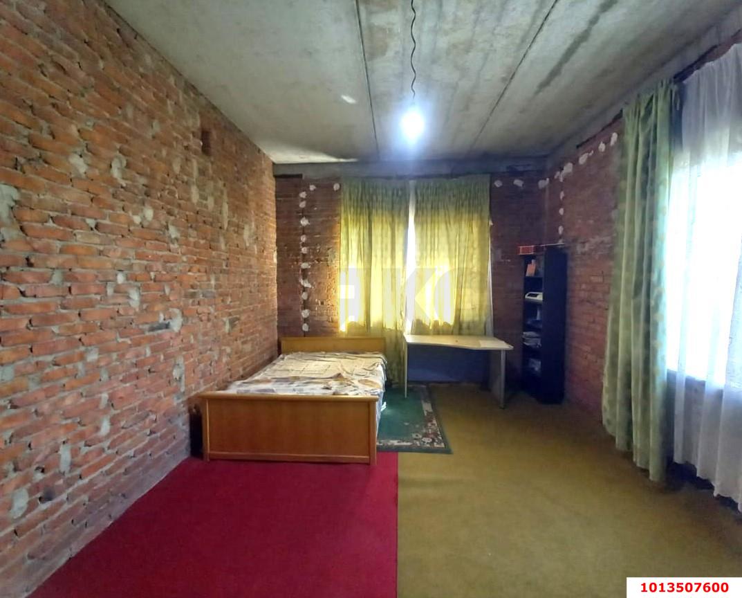 Фото №2: Дом 340 м² + 6.12 сот. - Знаменский, мкр. Карасунский внутригородской округ, ул. Берёзовая