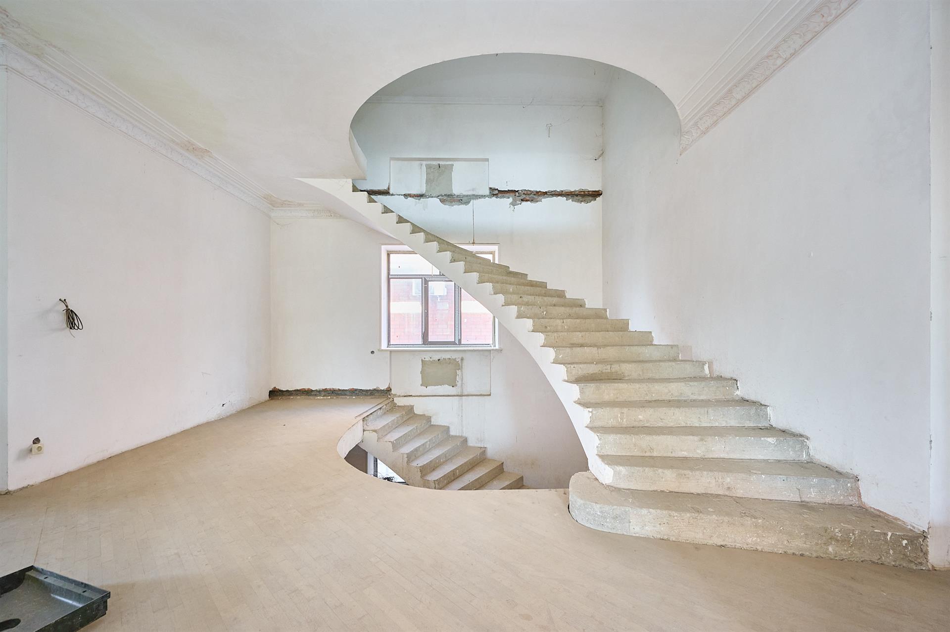 Фото №27: Дом 610 м² + 5.72 сот. - Краснодар, Центральный внутригородской округ, мкр. Дубинка, ул. 9 Января, 100