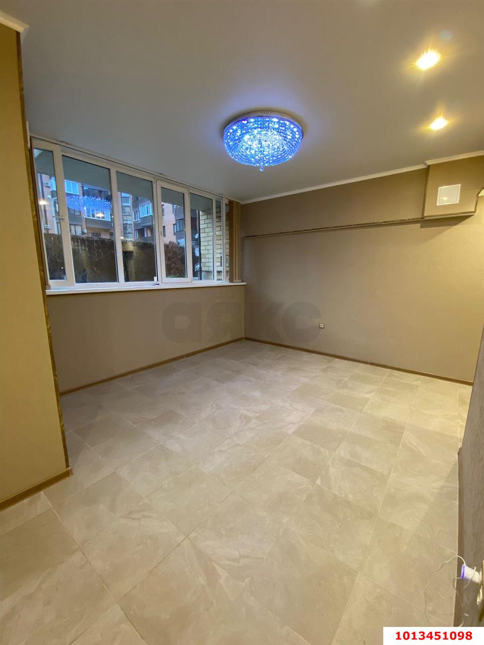 Фото №1: Торговое помещение 36 м² - Краснодар, ЖК Лучезарный, ул. Московская, 154к2