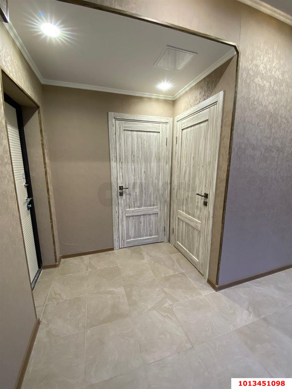 Фото №6: Торговое помещение 36 м² - Краснодар, ЖК Лучезарный, ул. Московская, 154к2