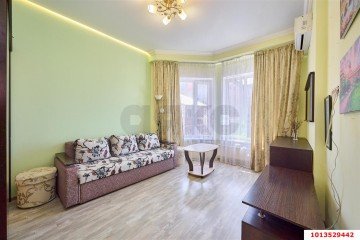 Фото №1: 1-комнатная квартира 35 м² - Российский, мкр. Прикубанский внутригородской округ, ул. Бигдая, 12