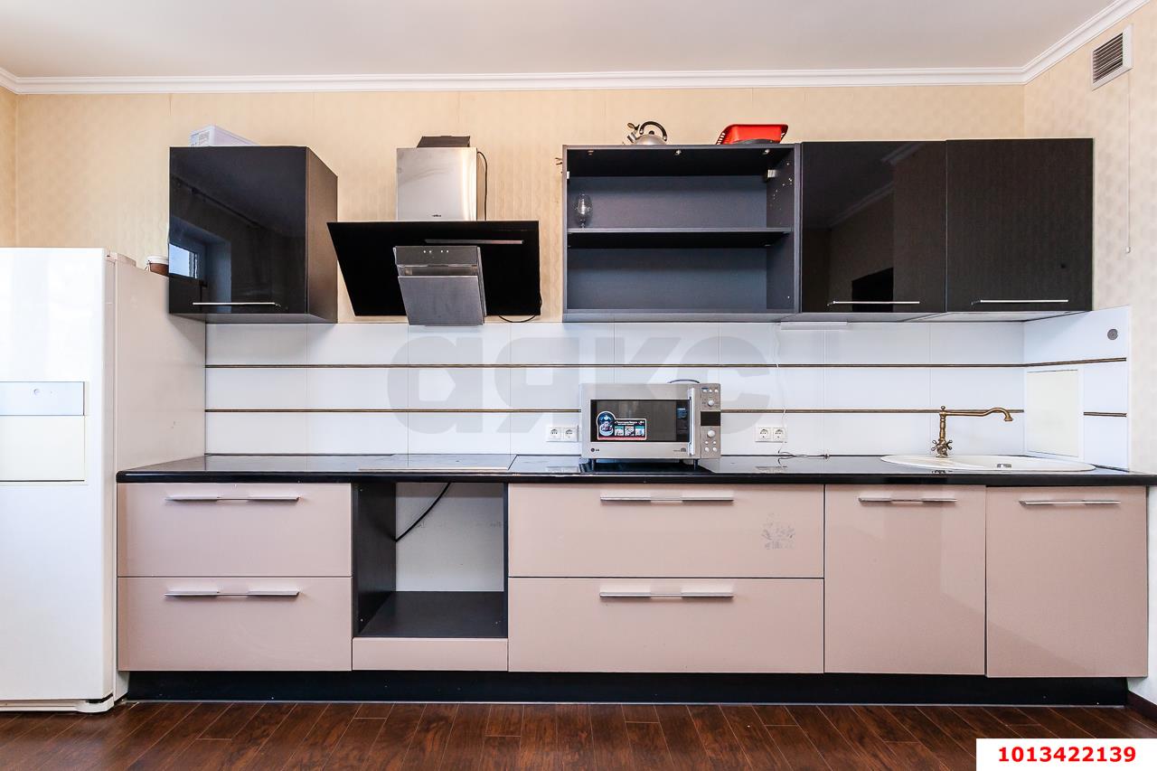 Фото №2: 3-комнатная квартира 112 м² - Краснодар, Западный внутригородской округ, мкр. Центральный, ул. Комсомольская, 13