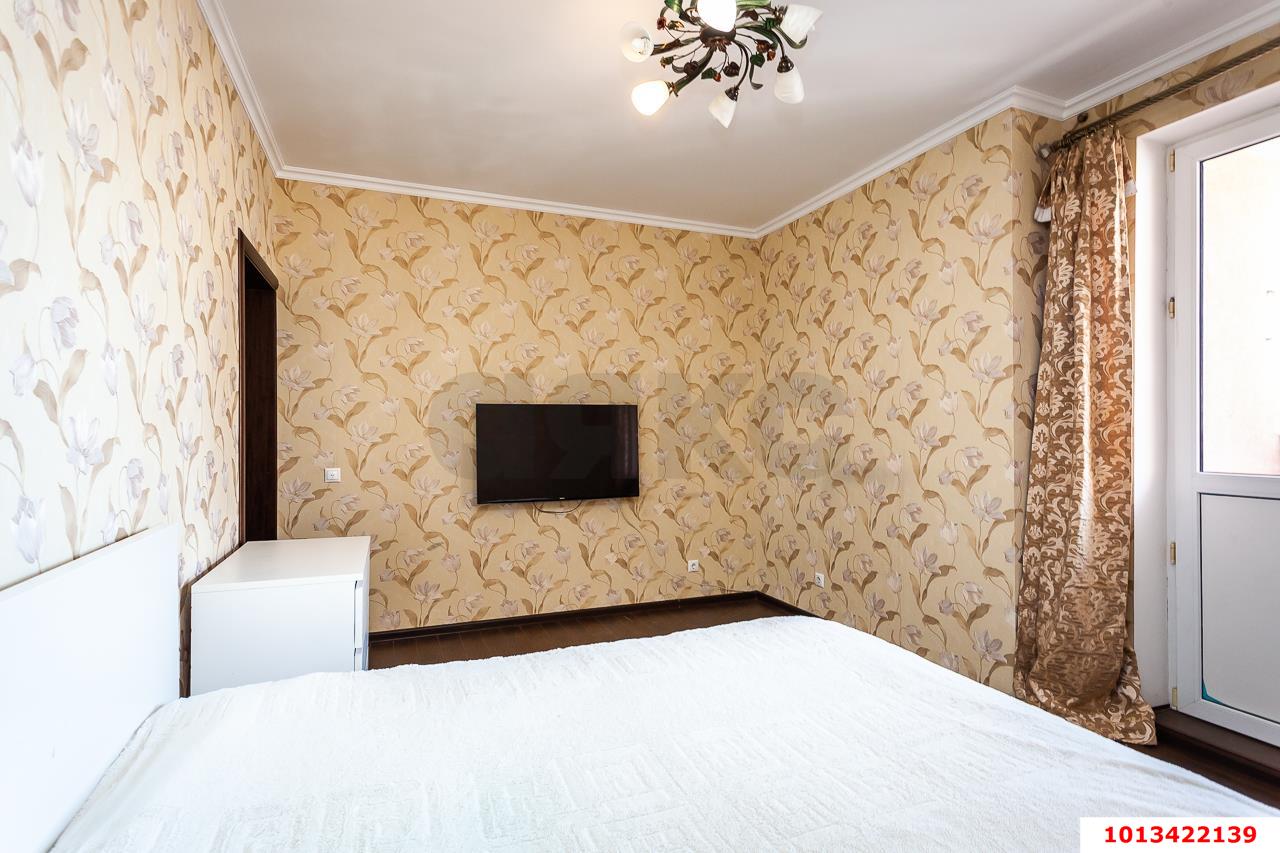 Фото №7: 3-комнатная квартира <span class="whitespace-nowrap">112 м²</span>, <span class="whitespace-nowrap">15/17 эт.</span> - Краснодар, Западный внутригородской округ, мкр. Центральный, ул. Кубанская набережная, 64