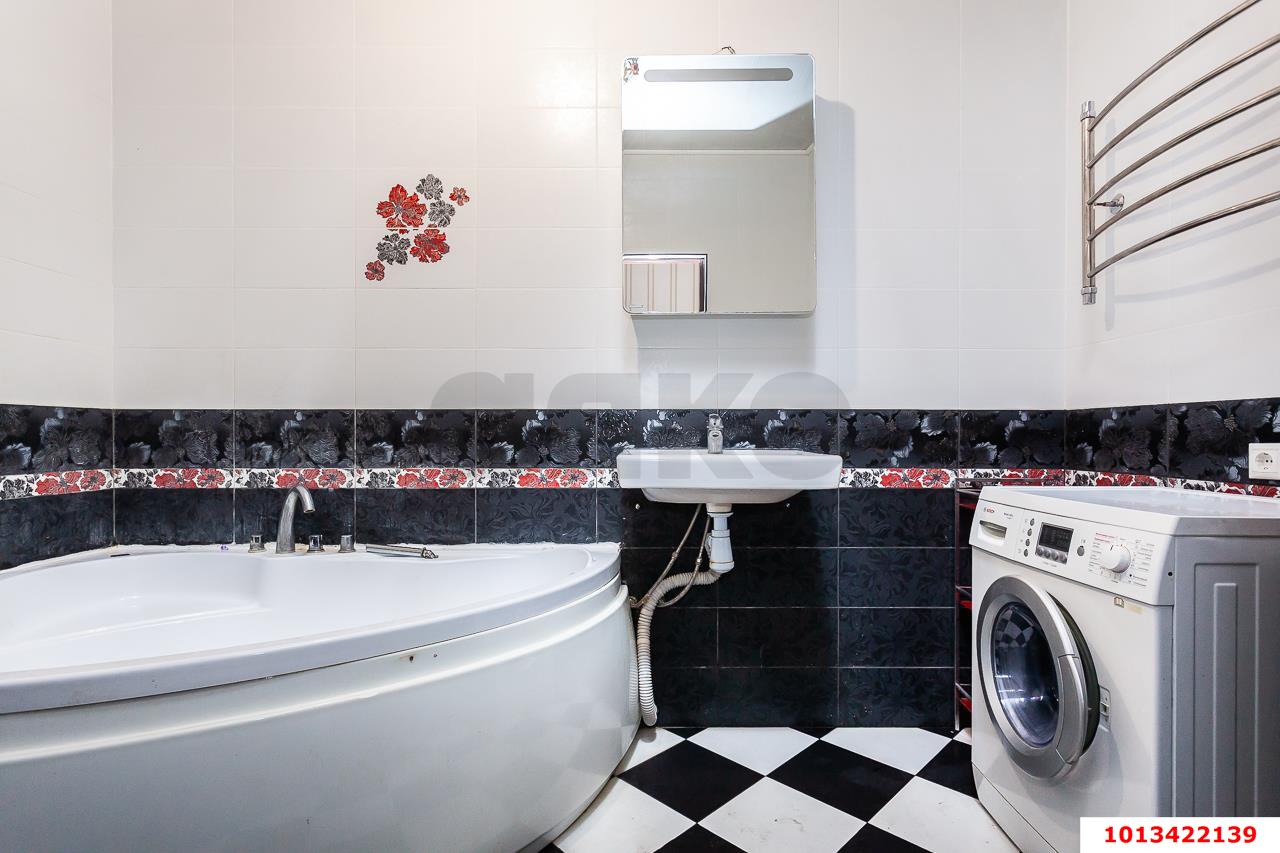 Фото №8: 3-комнатная квартира 112 м² - Краснодар, Западный внутригородской округ, мкр. Центральный, ул. Комсомольская, 13