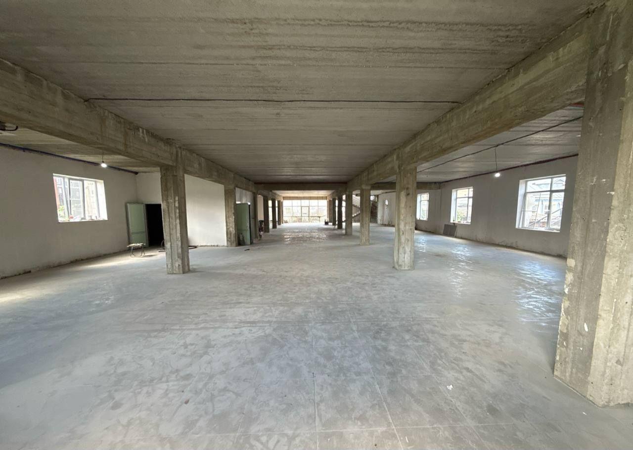 Фото №2: Коммерция 1183 м² - Апшеронск, ул. Ленина, 24