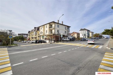 Фото №1: Торговое помещение 156 м² - Геленджик, пр-кт Геленджикский, 41