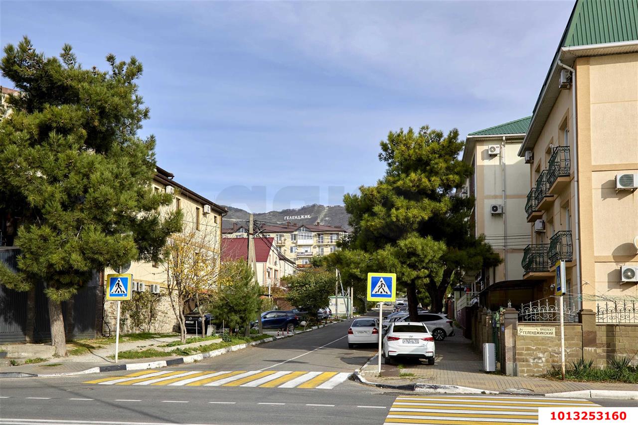 Фото №10: Коммерция 74 м² - Геленджик, мкр. жилой комплекс Созвездие, пр-кт Геленджикский, 41