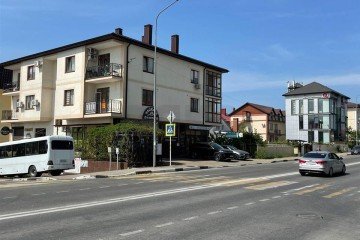 Фото №3: Торговое помещение 75 м² - Геленджик, пр-кт Геленджикский, 41