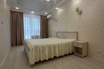 Фото №1: 3-комнатная квартира 84 м² - Краснодар, мкр. Завод Измерительных Приборов, ул. Зиповская, 34к1