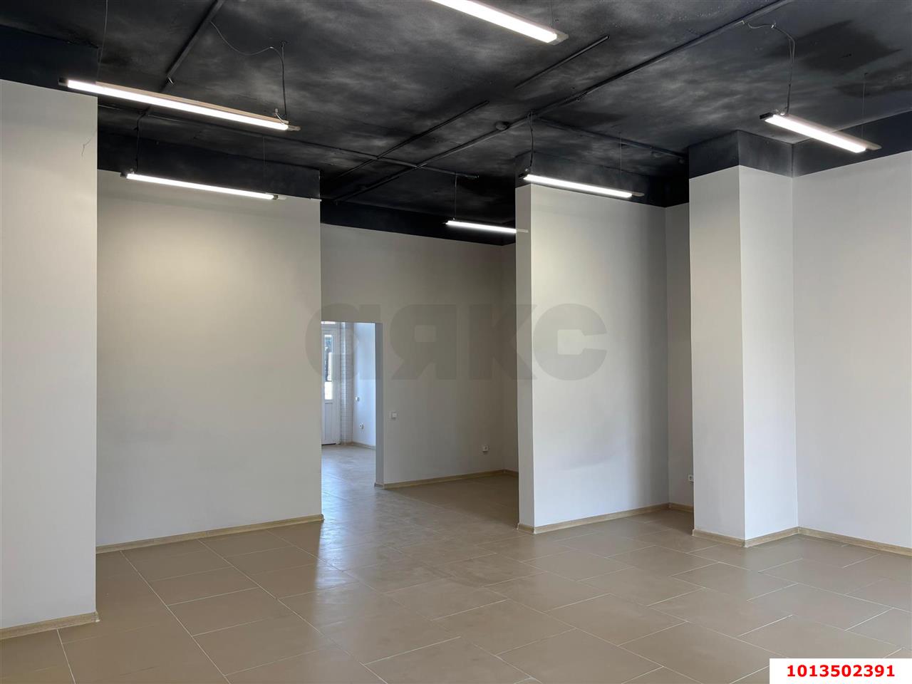 Фото №4: Торговое помещение 74 м² - Краснодар, жилой комплекс Сармат, ул. Западный Обход, 65к1