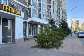 Фото №1: Торговое помещение 74 м² - Краснодар, мкр. жилой комплекс Сармат, ул. Западный Обход, 65к1