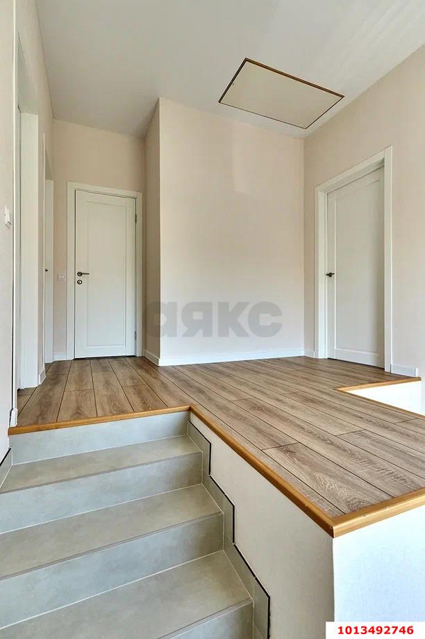 Фото №8: Дом 138 м² + 3.9 сот. - Южный, коттеджный  Южная столица, ул. Ейская, 37