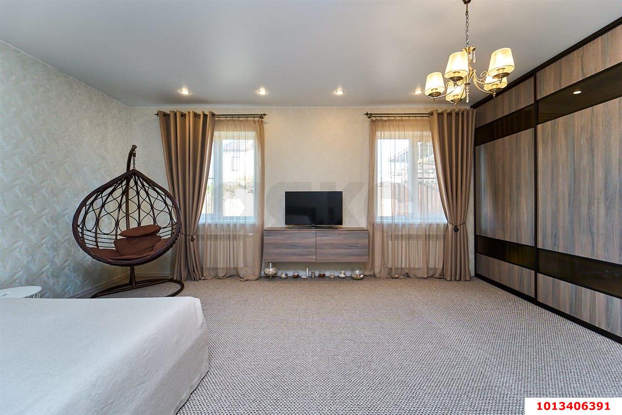 Фото №3: Дом 75 м² + 4.5 сот. - Краснодар, коттеджный  Золотой Город, ул. Боголюбовская, 20