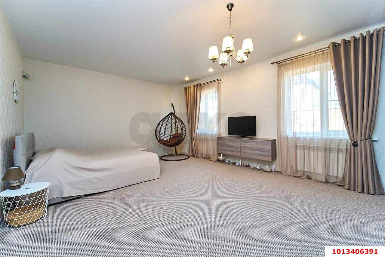 Фото №4: Дом 75 м² + 4.5 сот. - Краснодар, коттеджный  Золотой Город, ул. Боголюбовская, 20