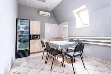 Фото №3: Коммерция 220 м² - Краснодар, мкр. Сельскохозяйственный Институт, ул. Академика Трубилина, 120