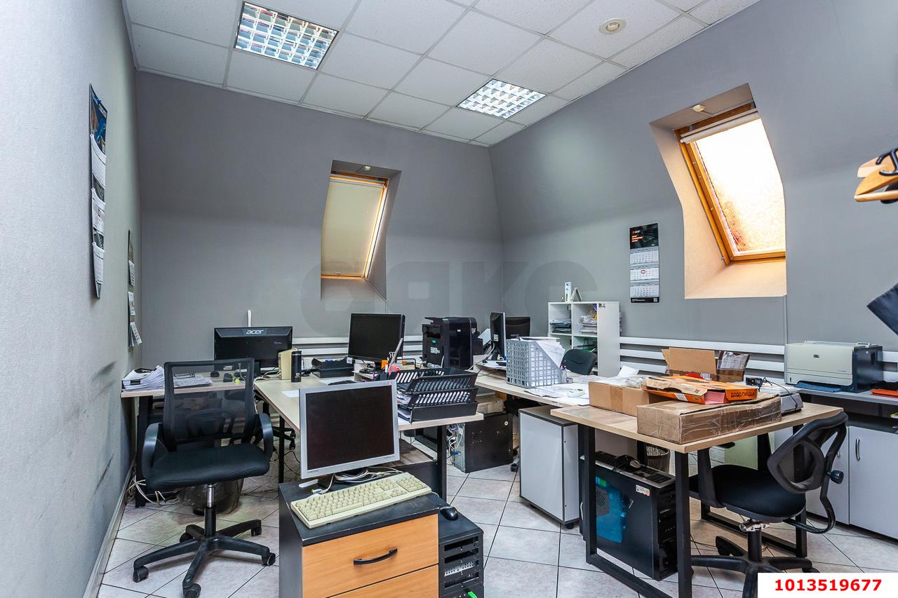 Фото №10: Отдельное здание 220 м² - Краснодар, Сельскохозяйственный Институт, ул. Академика Трубилина, 120