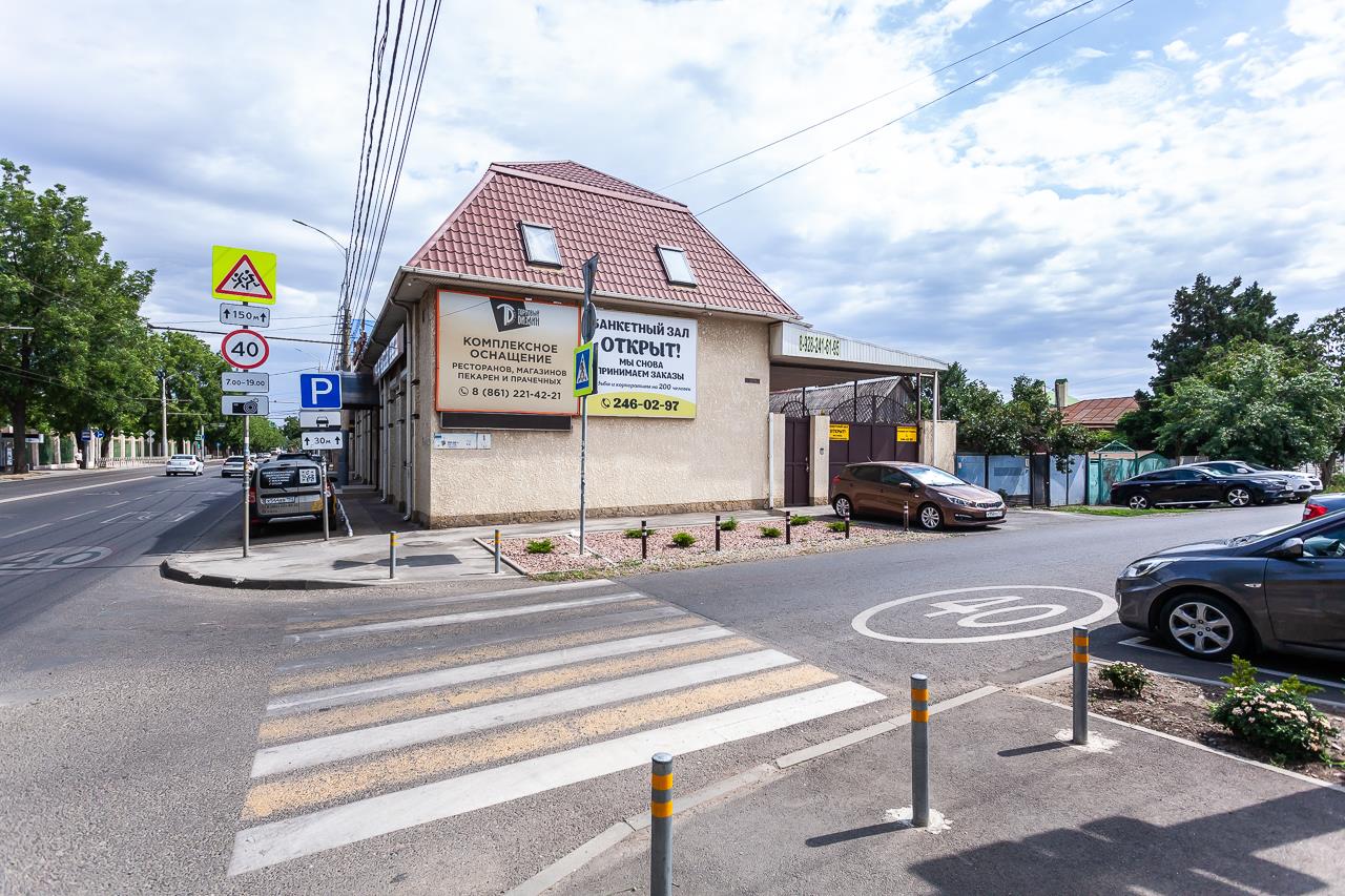 Фото №18: Коммерция 220 м² - Краснодар, Западный внутригородской округ, мкр. Сельскохозяйственный Институт, ул. Академика Трубилина, 120