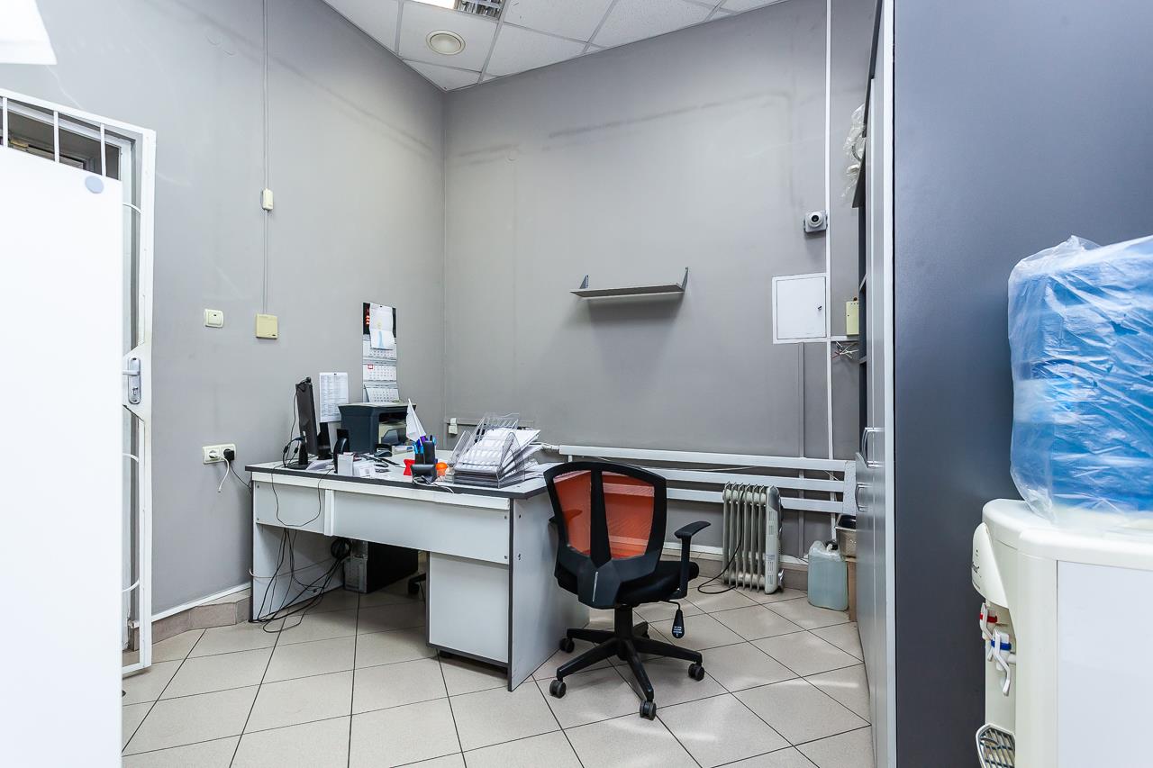 Фото №7: Коммерция 220 м² - Краснодар, Западный внутригородской округ, мкр. Сельскохозяйственный Институт, ул. Академика Трубилина, 120