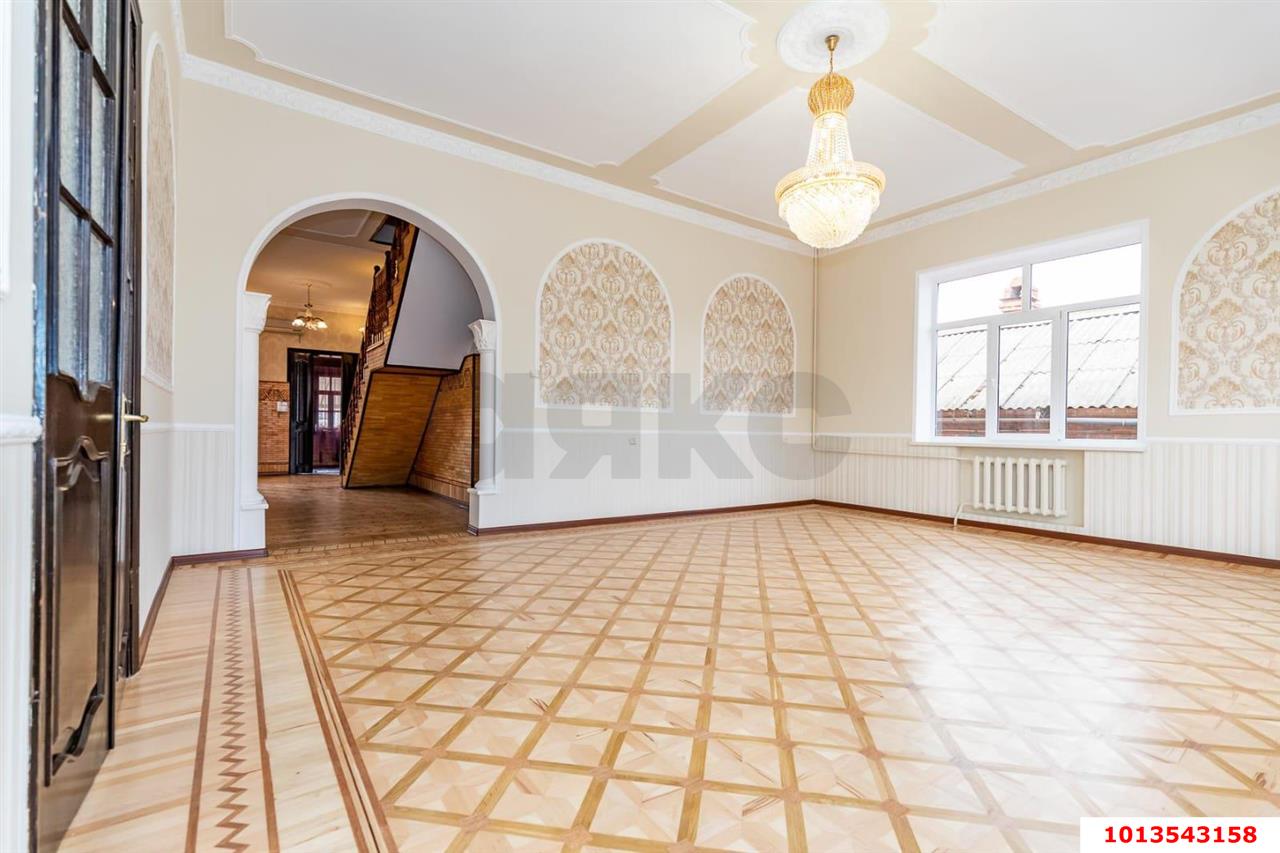 Фото №11: Дом 285 м² + 5 сот. - Краснодар, Западный внутригородской округ, мкр. Сельскохозяйственный Институт, ул. имени Калинина, 49