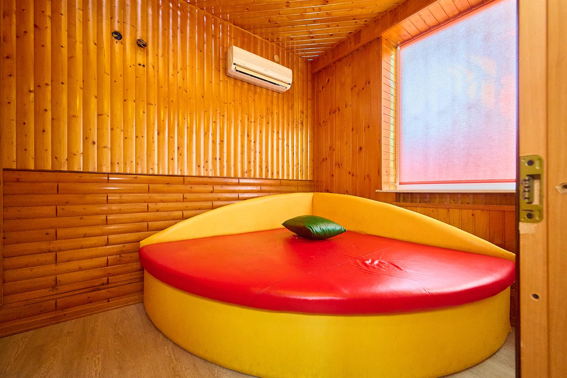 Фото №30: Дом 241 м² + 4.03 сот. - Краснодар, мкр. Западный внутригородской округ, ул. Красных Партизан, 166