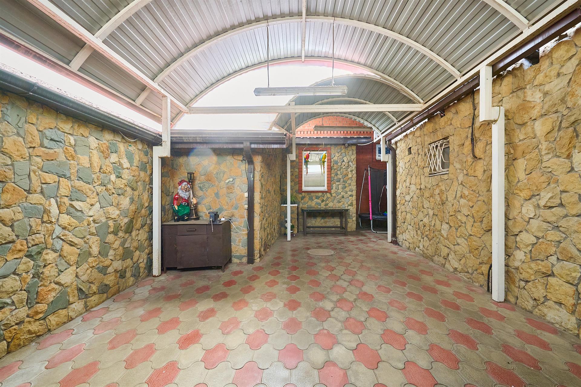 Фото №16: Дом 241 м² + 4.03 сот. - Краснодар, мкр. Западный внутригородской округ, ул. Красных Партизан, 166