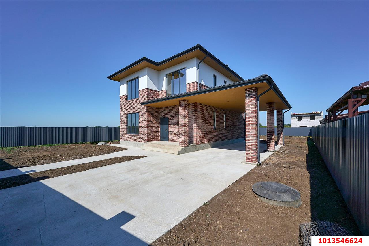 Фото №2: Дом 216 м² + 8 сот. - Старобжегокай, ул. Степная, 12