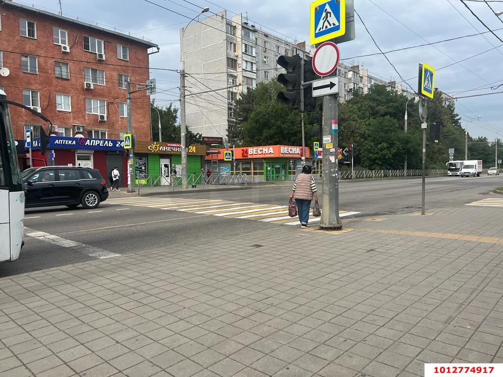 Фото №1: Торговое помещение 83 м² - Краснодар, Школьный, ул. Школьная, 34