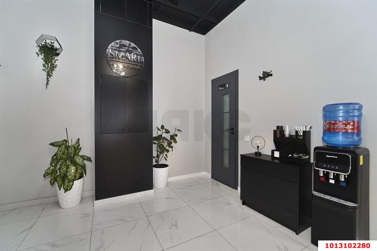 Фото №7: Торговое помещение 88 м² - Краснодар, Юбилейный, б-р Клары Лучко, 8