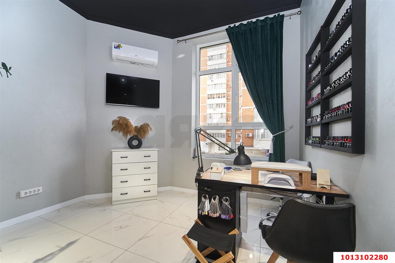 Фото №14: Торговое помещение 88 м² - Краснодар, Юбилейный, б-р Клары Лучко, 8