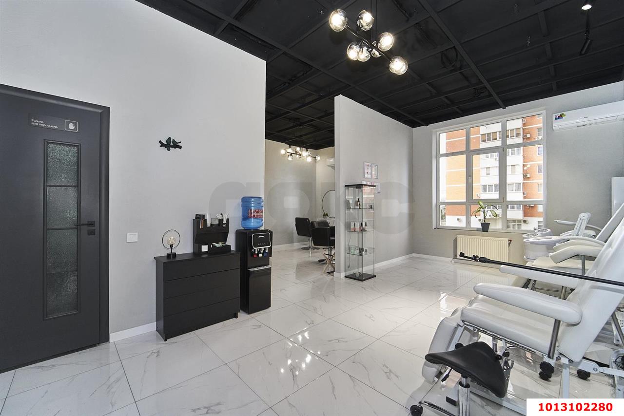 Фото №8: Торговое помещение 88 м² - Краснодар, Юбилейный, б-р Клары Лучко, 8