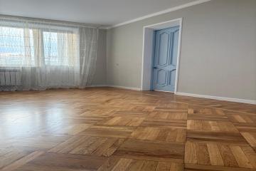 Фото №1: 4-комнатная квартира 74 м² - Краснодар, мкр. Западный внутригородской округ, б-р Платановый, 9