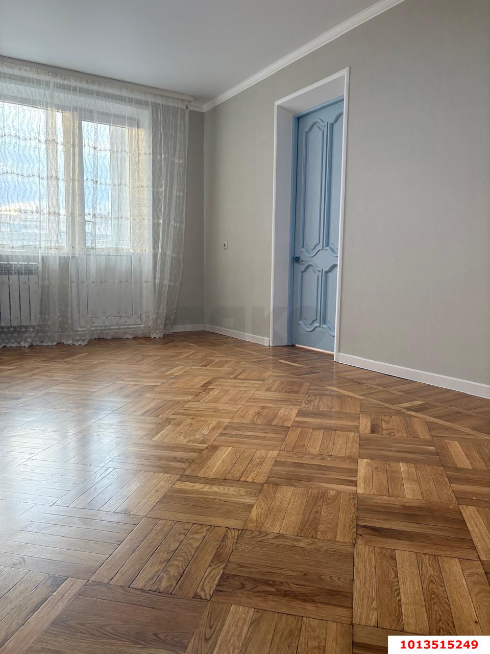 Фото №1: 4-комнатная квартира 80 м² - Краснодар, Юбилейный, б-р Платановый, 9