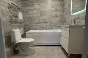 Фото №3: 4-комнатная квартира 80 м² - Краснодар, мкр. Юбилейный, б-р Платановый, 9