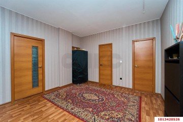 Фото №2: 2-комнатная квартира 70 м² - Краснодар, мкр. Хлопчато-бумажный Комбинат, ул. Стасова, 183/2