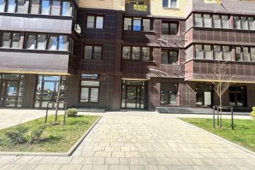 Фото №1: Коммерция 44 м² - Краснодар, мкр. жилой комплекс Ракурс, ул. имени Героя Ростовского, 8к6