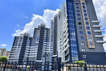 Фото №1: Гараж 196 м² - Краснодар, мкр. жилой комплекс Сограт, ул. Красных Партизан, 4/15