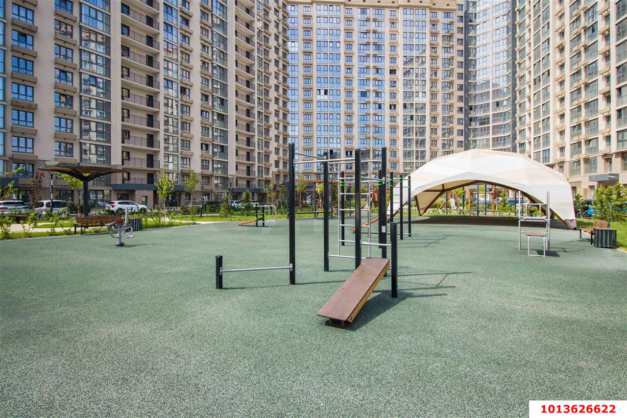 Фото №1: 2-комнатная квартира 75 м² - Краснодар, жилой комплекс Аврора, ул. имени Дзержинского, 95