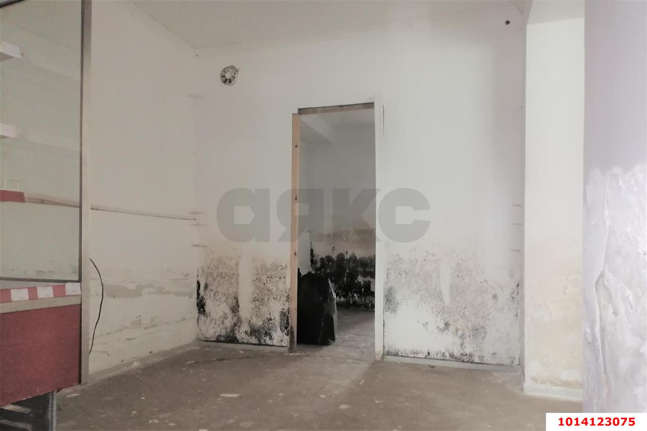 Фото №4: Торговое помещение 34 м² - Российский, Прикубанский внутригородской округ, ул. Ратной Славы, 25