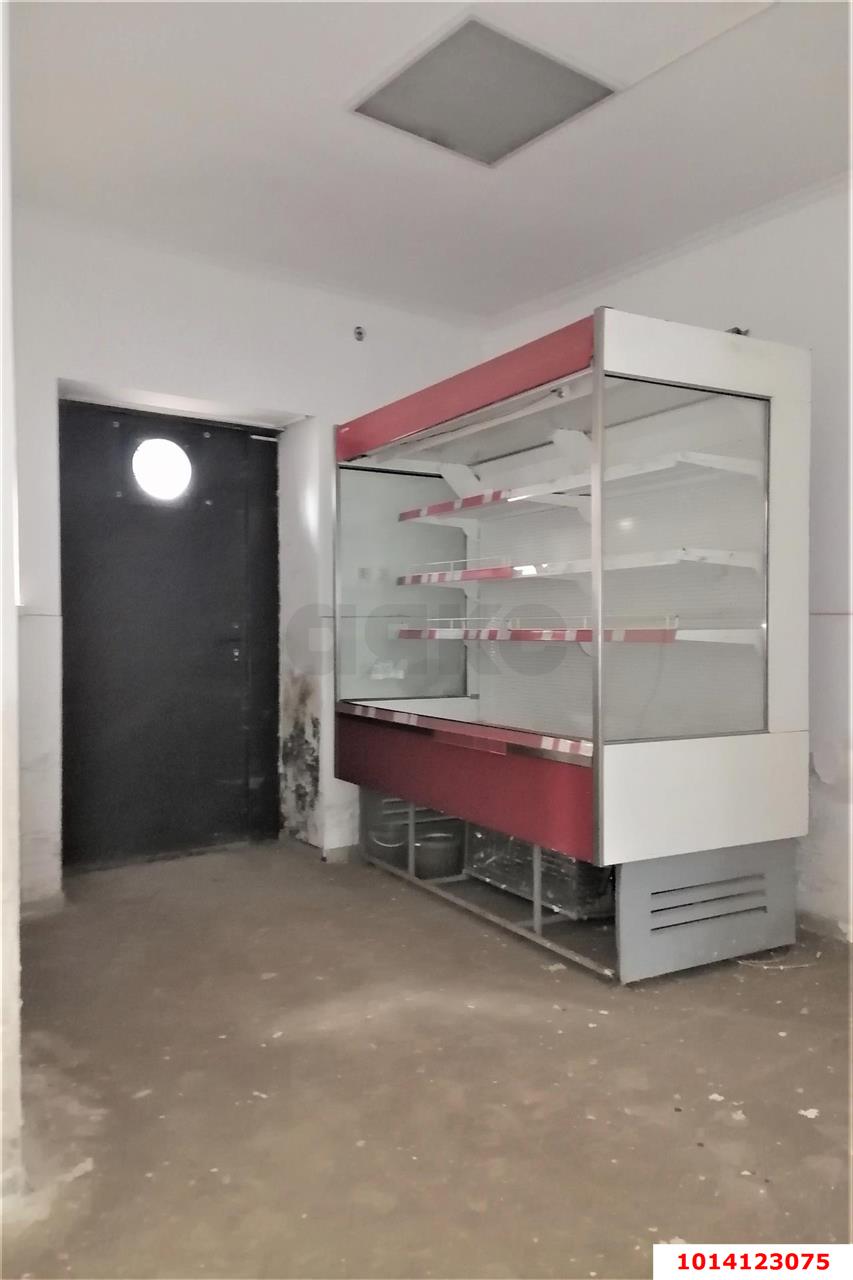 Фото №3: Торговое помещение 34 м² - Российский, Прикубанский внутригородской округ, ул. Ратной Славы, 25