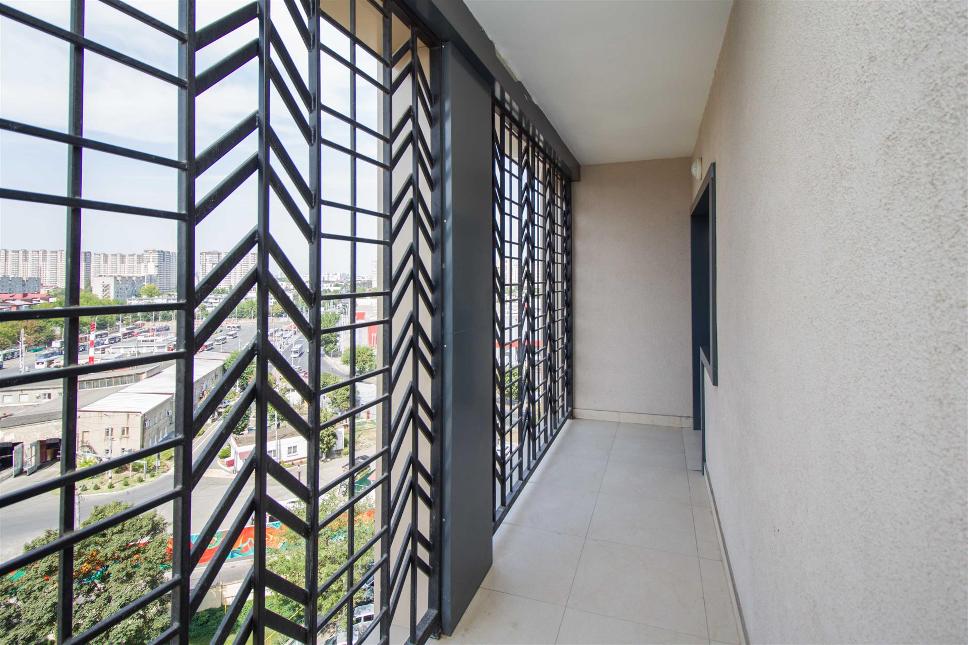 Фото №3: 1-комнатная квартира 50 м² - Краснодар, ЖК Аврора, Западный внутригородской округ, мкр. жилой комплекс Аврора, ул. имени Дзержинского, 95